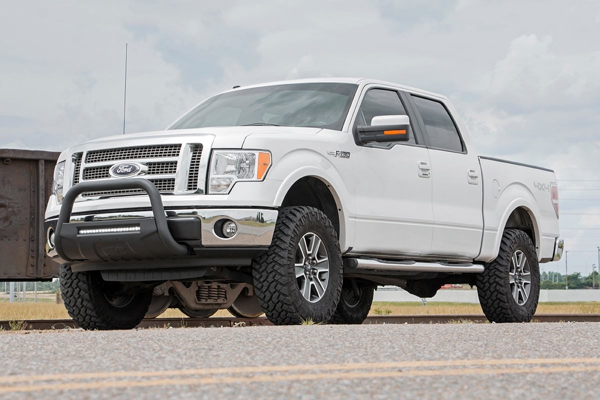 Rough Country 3 Inch Lift Kit | N3 Struts | Ford F-150 4WD (2009-2013)