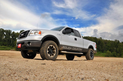 Комплект для лифта на 2,5 дюйма | Формованный | Ford F-150 2WD/4WD (2004-2008)
