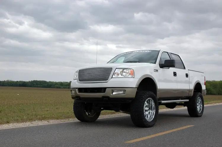 Rough Country 6 Inch Lift Kit | N3 Struts | Ford F-150 4WD (2004-2008) by Rough Country