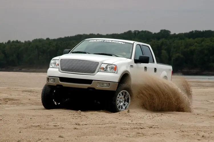 Rough Country 6 Inch Lift Kit | N3 Struts | Ford F-150 4WD (2004-2008) by Rough Country