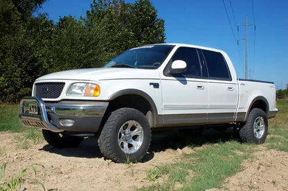 Rough Country 2.5 Inch Leveling Kit | Ford F-150 4WD (1997-2003) by Rough Country