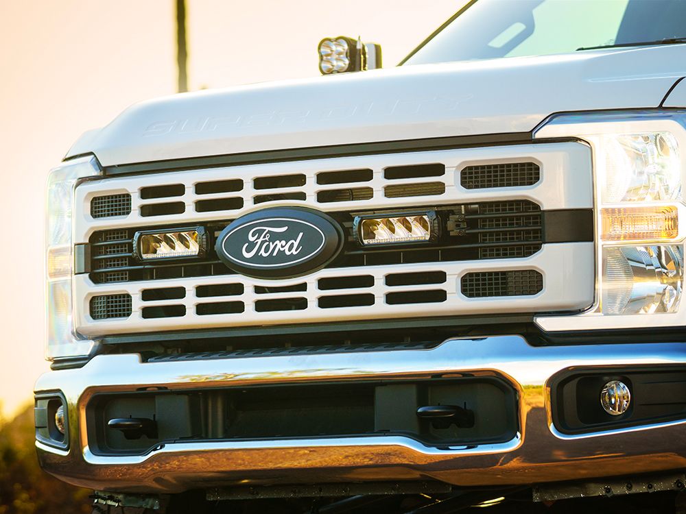 TRIPLE-R-LIGHTS Ford F-250 & F-350 XL/XLT (2023+) with LR-750