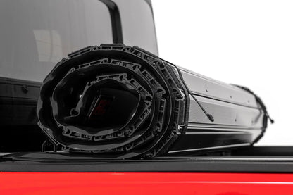Rough Country Hard Roll Up Bed Cover | 5' Bed | Jeep Gladiator JT 4WD (2020-2025) by Rough Country