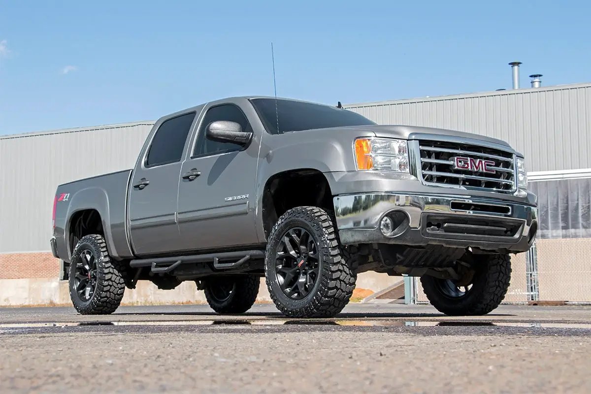 Rough Country 3 Inch Body Lift Kit | Chevy Silverado & GMC Sierra 1500 2WD/4WD (2007-2013) by Rough Country