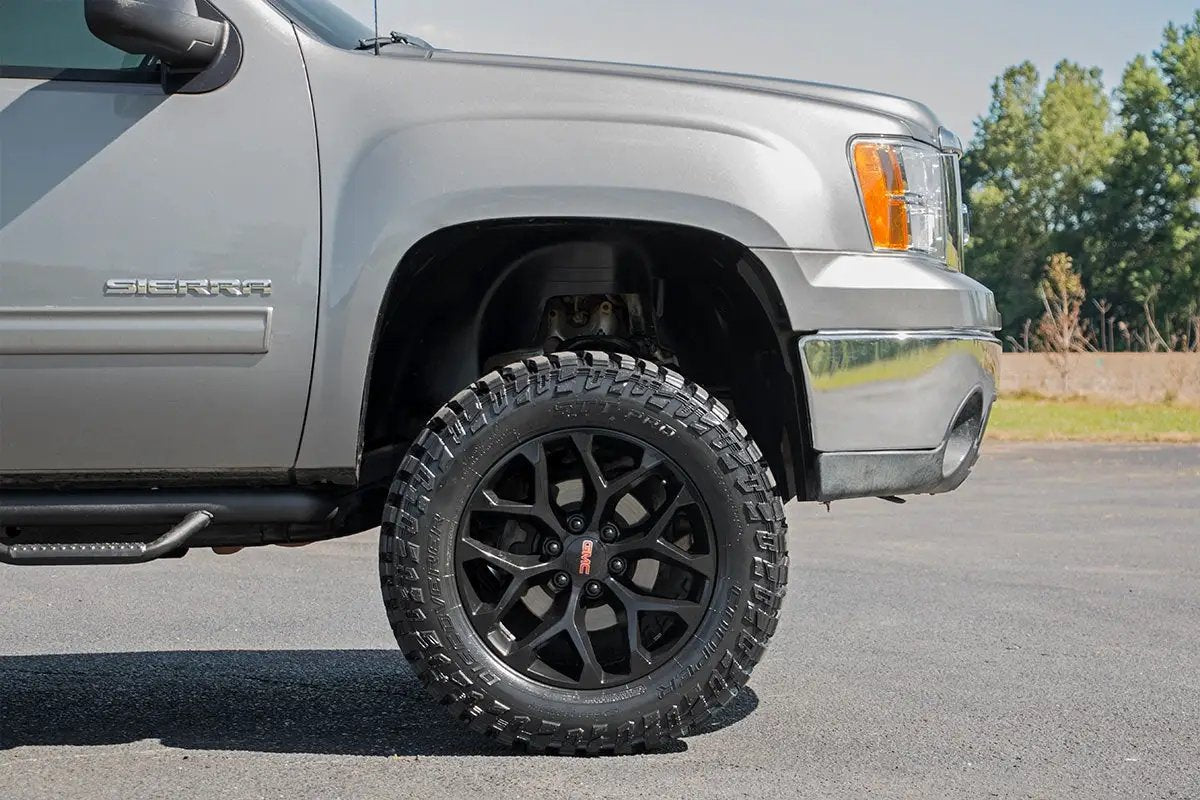 Rough Country 3 Inch Body Lift Kit | Chevy Silverado & GMC Sierra 1500 2WD/4WD (2007-2013) by Rough Country