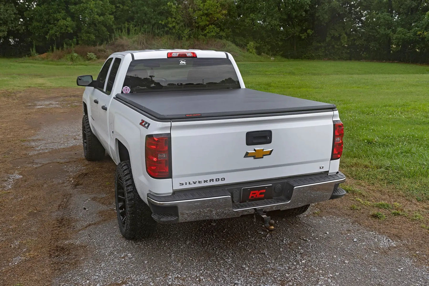 Rough Country Soft Tri-Fold Bed Cover | 6'7" Bed | Chevy/GMC 1500/2500HD/3500HD (14-19 & Classic) by Rough Country