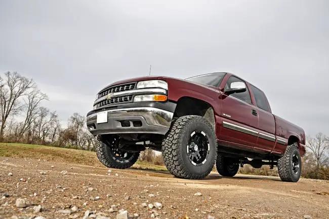 Rough Country 6 Inch Lift Kit | M1 Shocks | Chevy/GMC 1500 2WD (99-06 & Classic) by Rough Country