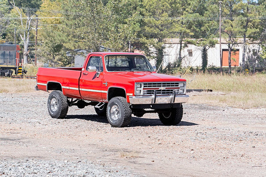 Rough Country 4 Inch Lift Kit | 56 Inch Rear Springs | Chevy/GMC 3/4-Ton Suburban/C25/K25 Truck (73-76)