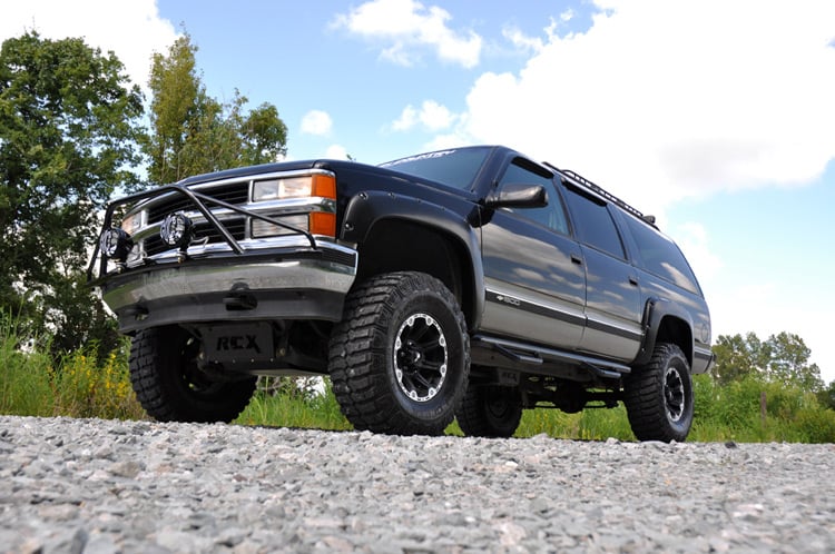 Rough Country 6 Inch Lift Kit | V2 | Chevy/GMC 1500 Truck & SUV 4WD (1988-1999)