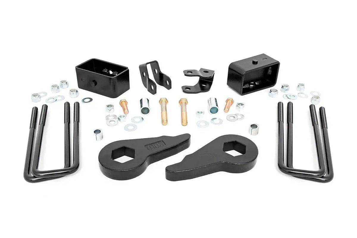 Rough Country 1.5-2 Inch Lift Kit | Chevy Silverado & GMC Sierra 1500 4WD (1999-2006 & Classic) by Rough Country