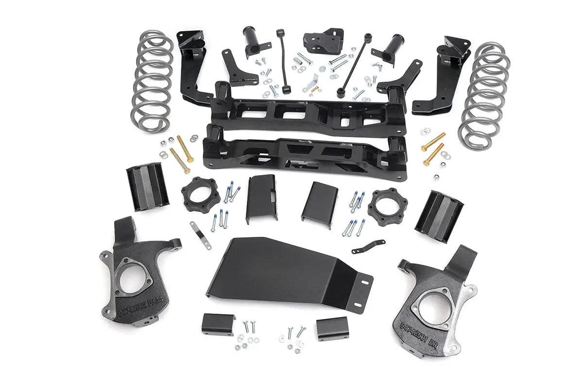 Rough Country 7 Inch Lift Kit | Chevy/GMC SUV 1500 2WD/4WD (2007-2014) by Rough Country