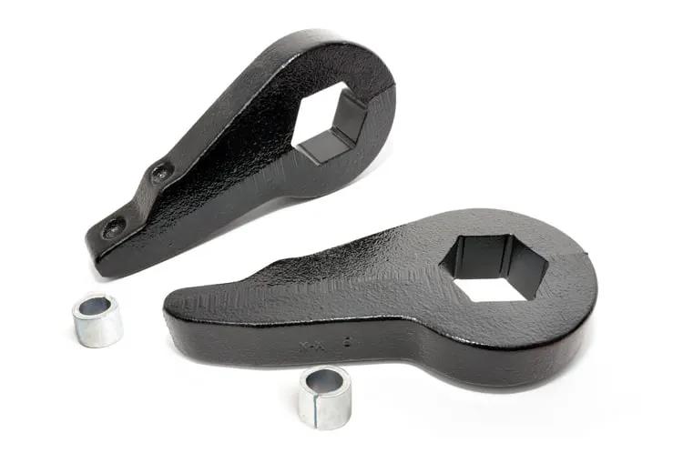 Rough Country 1.5-2 Inch Leveling Kit | Chevy/GMC Sierra 1500/Silverado 1500/Tahoe/Yukon (99-06 & Classic) by Rough Country