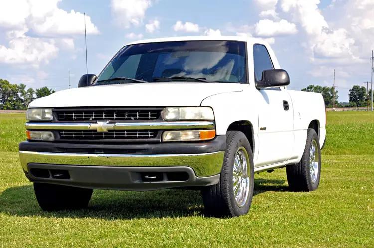 Rough Country 1.5 Inch Leveling Kit | Chevy Silverado & GMC Sierra 1500 2WD (1999-2006 & Classic) by Rough Country