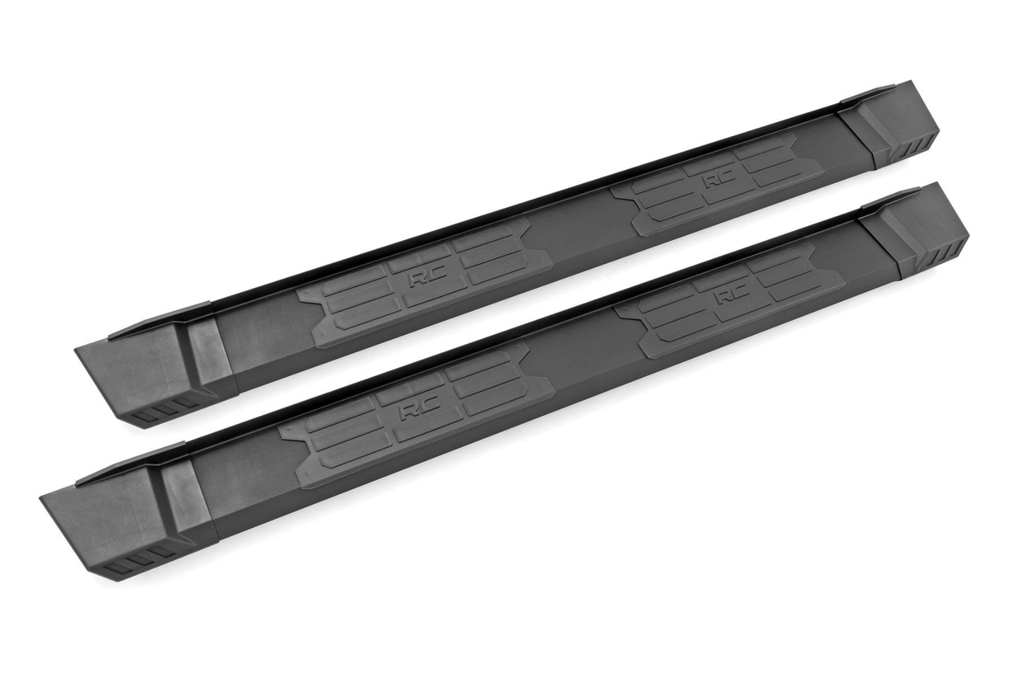 Estriberas de Aluminio HD2 | Doble Cabina | Nissan Titan 2WD/4WD (2004-2024)