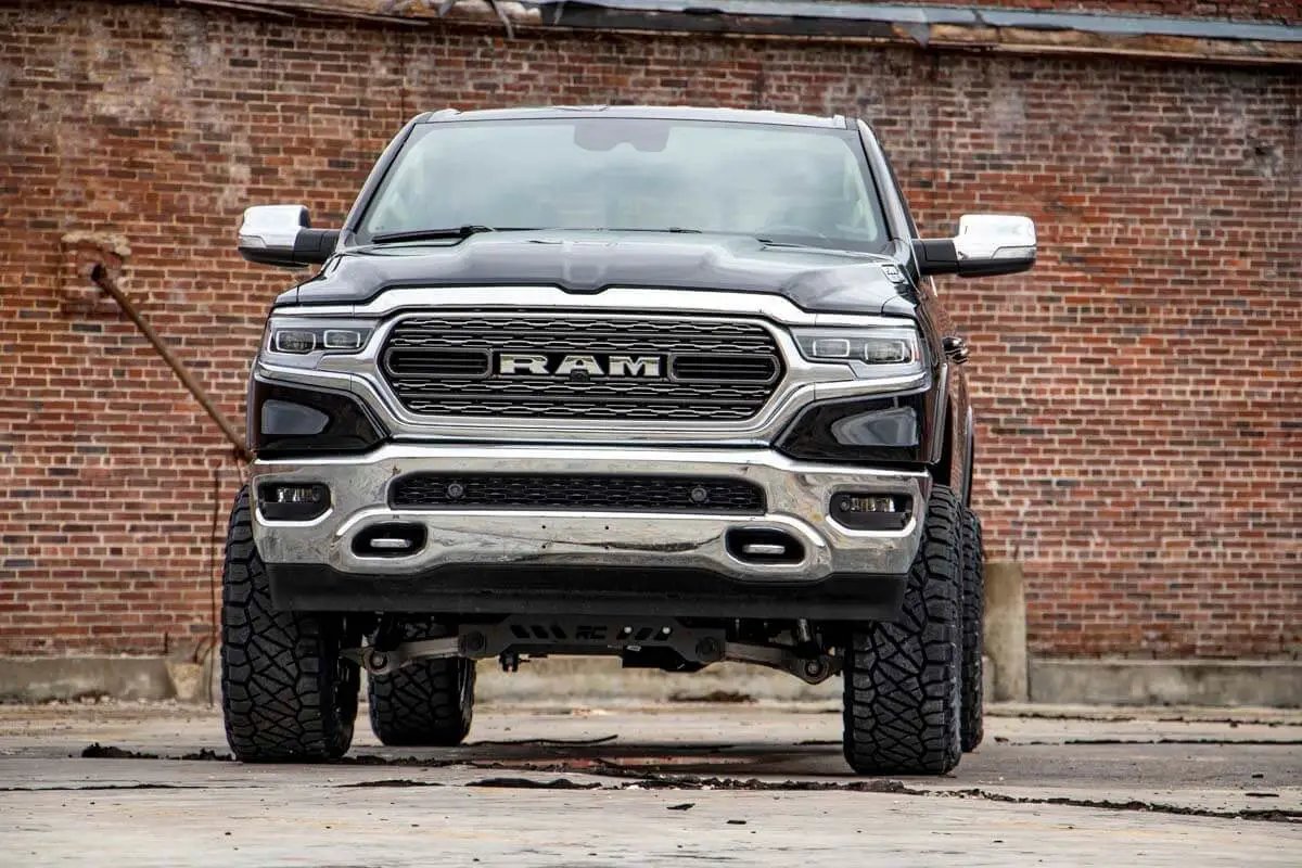 Rough Country 5 Inch Lift Kit | 22XL | Air Ride | Ram 1500 4WD (2019-2024) by Rough Country