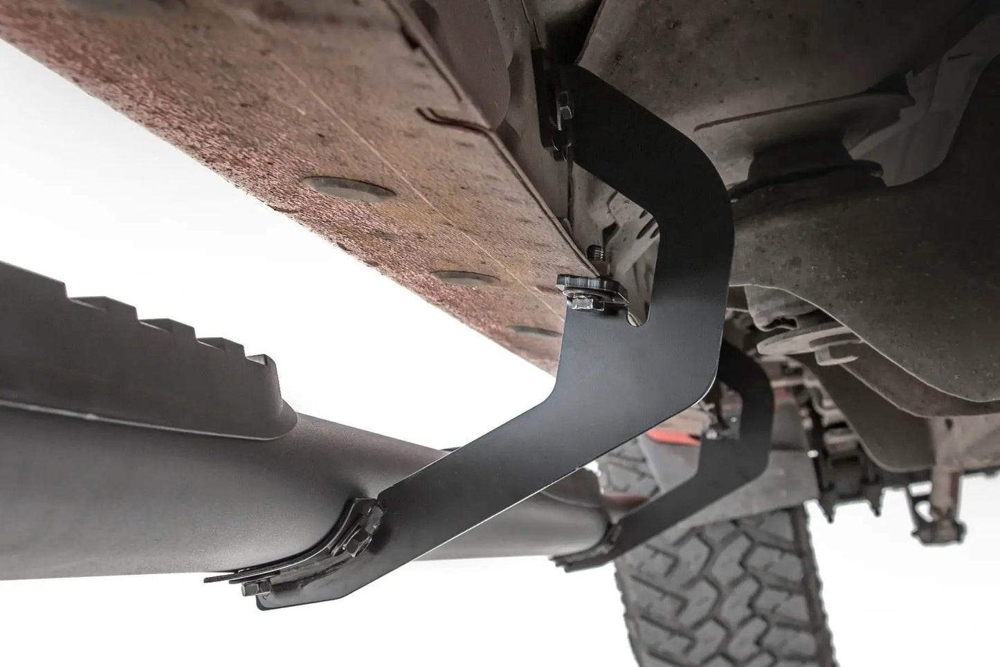 Rough Country Oval Nerf Step | Crew Cab | Chevy/GMC 1500/2500HD/3500HD (07-19 & Classic) by Rough Country
