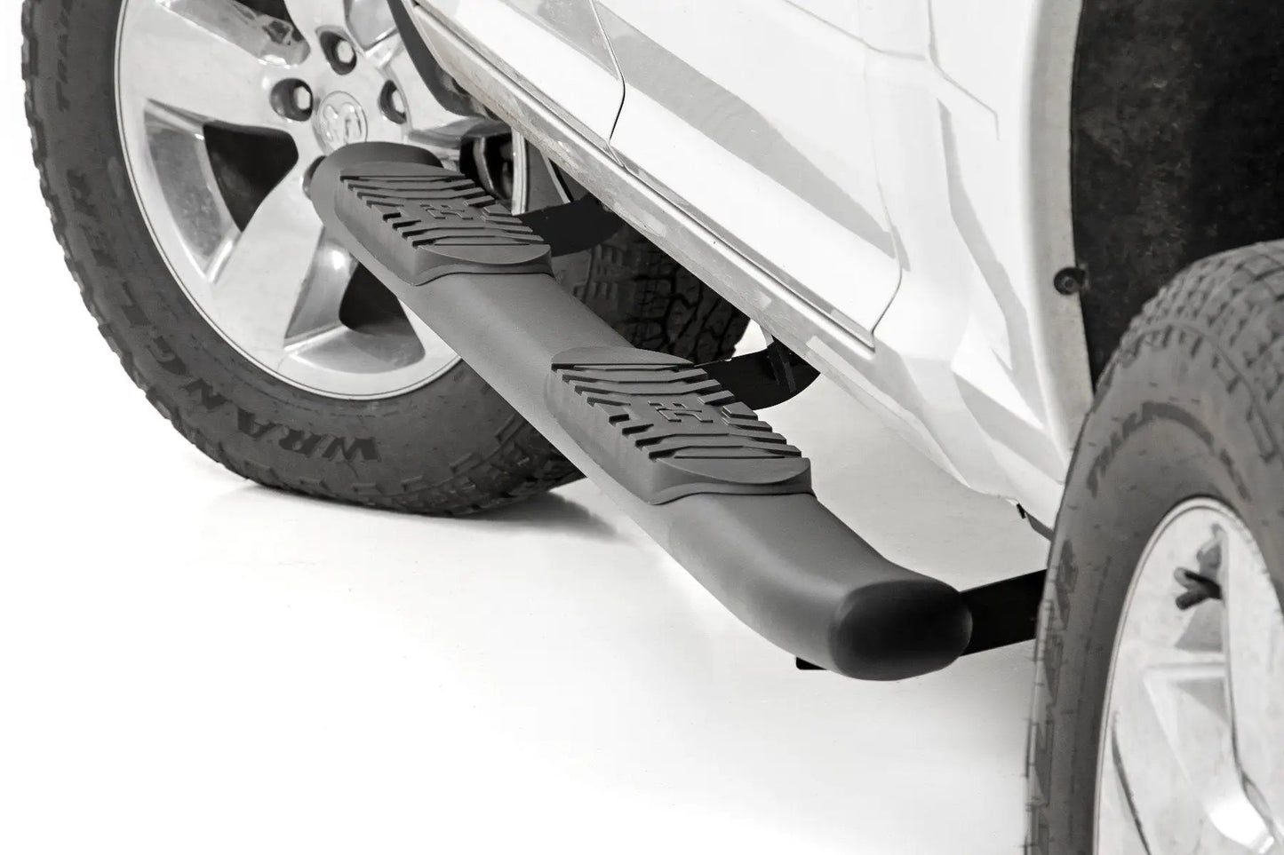 Rough Country Oval Nerf Step | Crew Cab | Black | Ram 1500/2500/3500 2WD/4WD (2010-2025 & Classic) by Rough Country