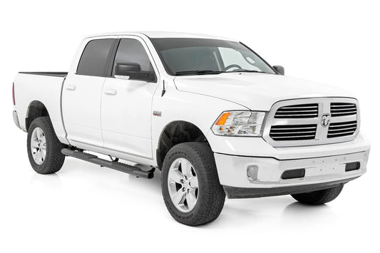 Estribo Nerf Ovalado | Cabina Doble | Negro | Ram 1500/2500/3500 2WD/4WD (2010-2025 y Clásico)