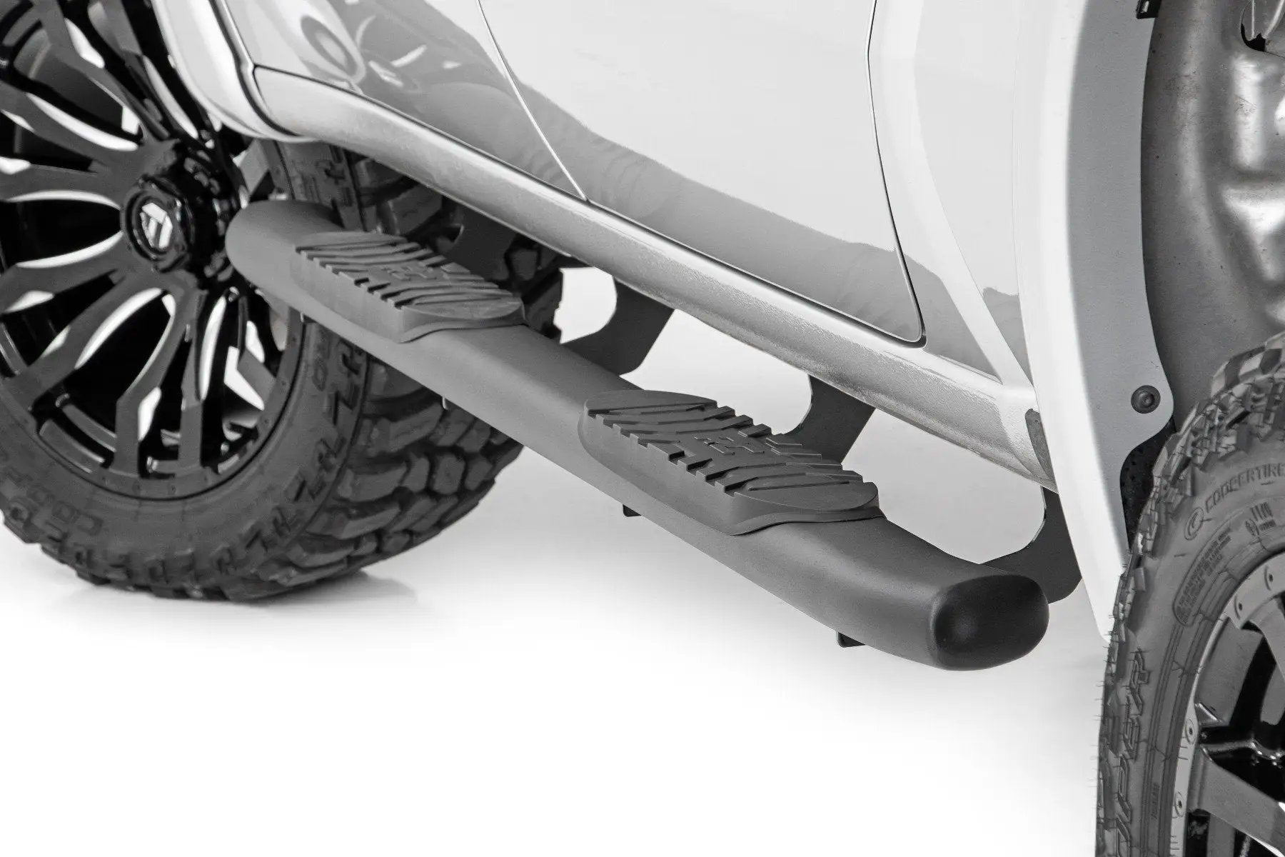 Rough Country Oval Nerf Step | Crew Cab | Chevy/GMC 1500/2500HD/3500HD (19-26) by Rough Country