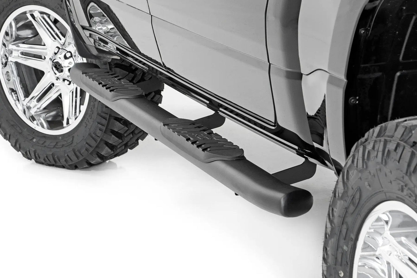 Rough Country Oval Nerf Step | Crew Cab | Black | Ram 1500 (19-26)/1500 TRX (21-24) by Rough Country