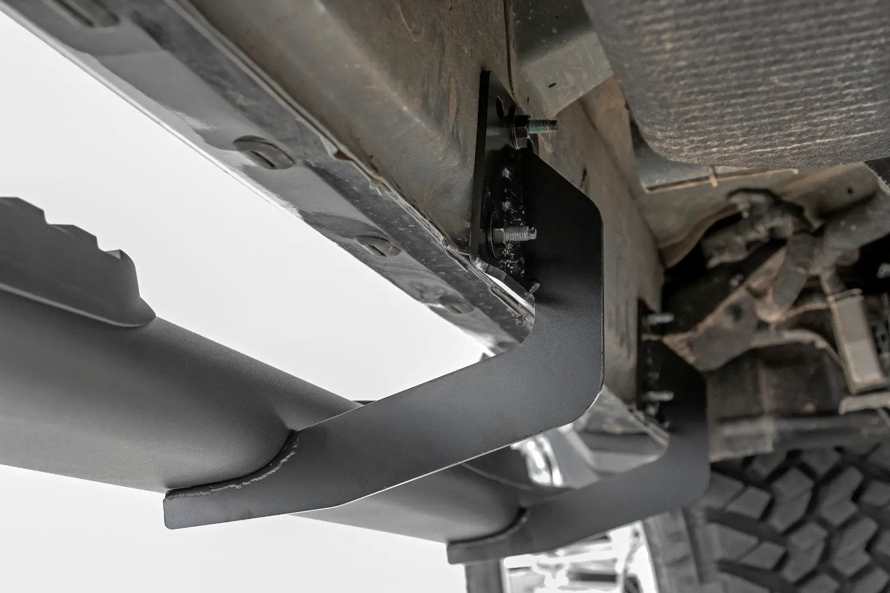 Rough Country Oval Nerf Step | Crew Cab | Black | Ram 1500 (19-26)/1500 TRX (21-24) by Rough Country