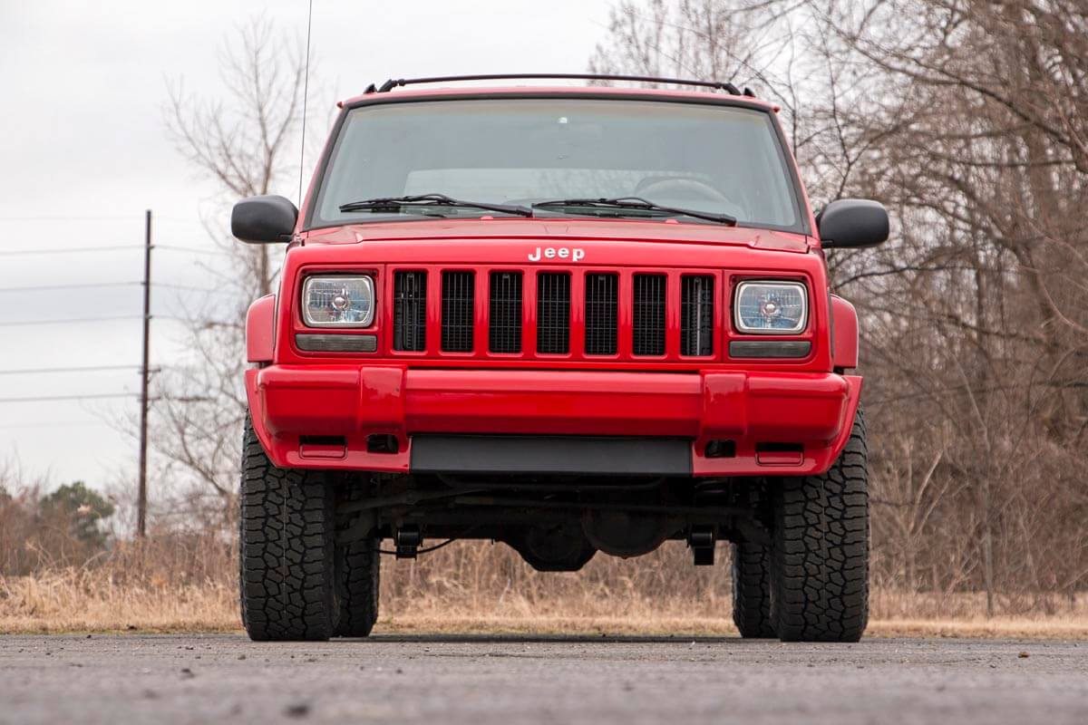 Rough Country 3 Inch Lift Kit | Series II | RR Springs | V2 | Jeep Cherokee XJ (84-01)
