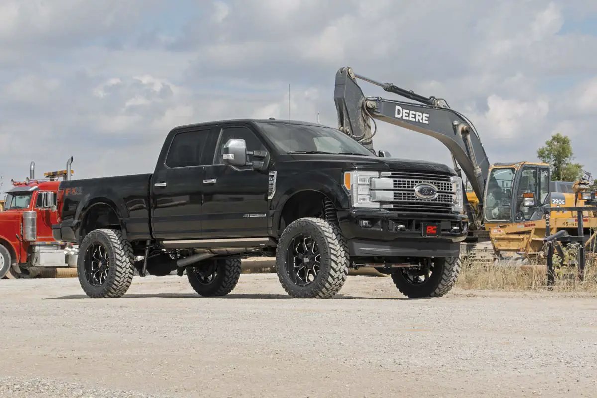 Rough Country 6 Inch Lift Kit | R/A | OVLDS | Vertex | Ford F-250/F-350 Super Duty (17-22) by Rough Country