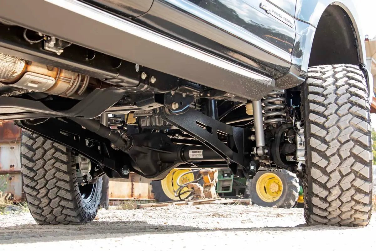 Rough Country 6 Inch Lift Kit | Radius Arm | No OVLD | C/O Vertex | Ford F-250/F-350 Super Duty (17-22) by Rough Country