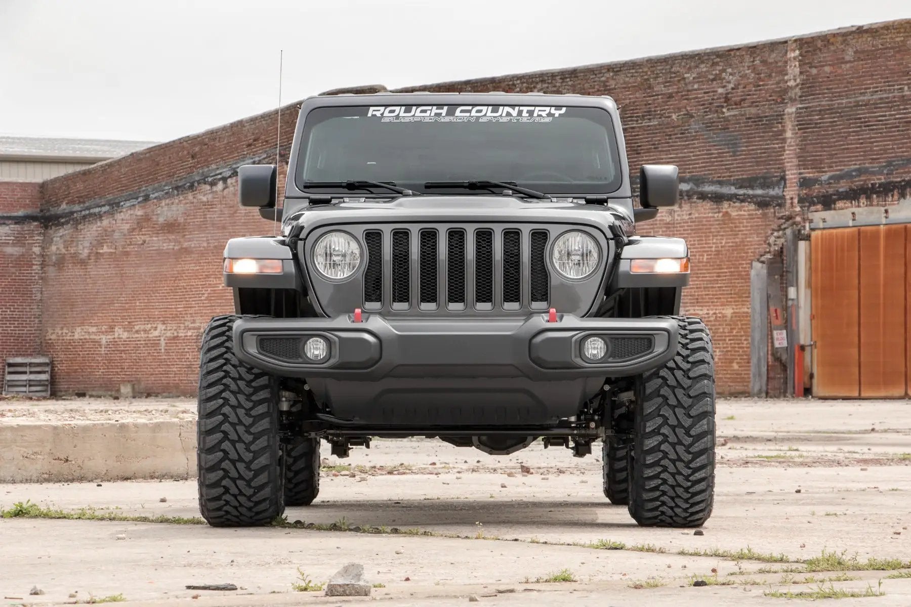 Rough Country 2.5 Inch Lift Kit | Coils | M1 | Jeep Wrangler Unlimited 4WD (2024-2026) by Rough Country