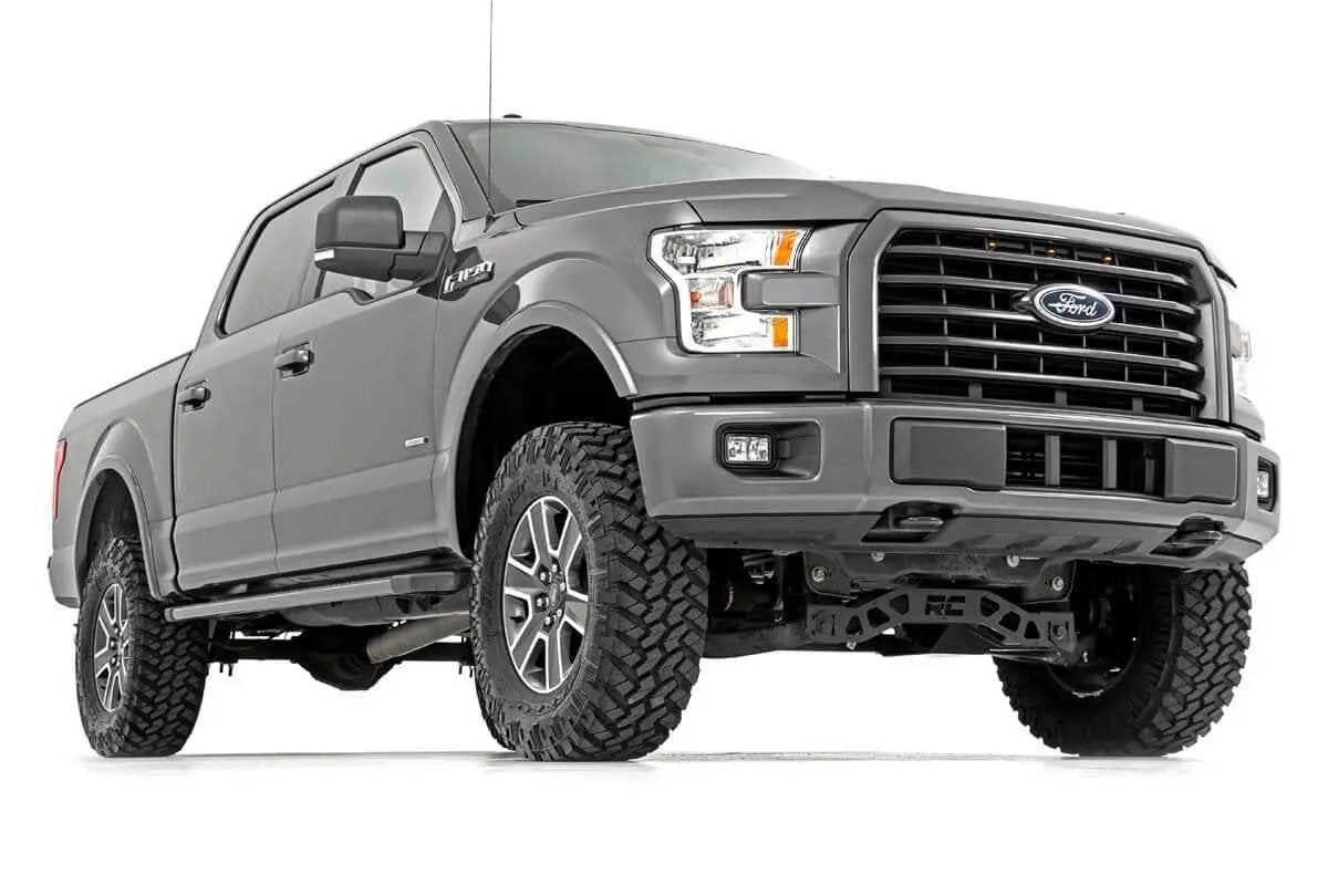 Rough Country 4 Inch Lift Kit | N3 Struts | Ford F-150 4WD (2015-2020) by Rough Country