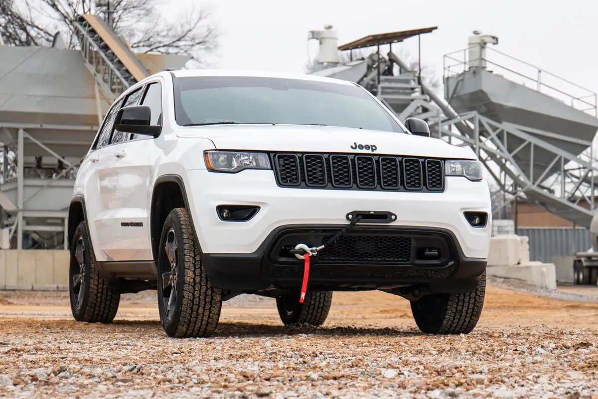 Rough Country Hidden Winch Mount | Jeep Grand Cherokee WK2 4WD (2014-2020) by Rough Country