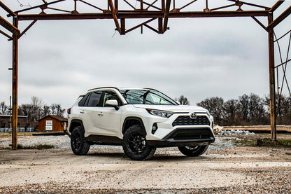 Rough Country 2.5 Inch Lift Kit | Toyota RAV4 2WD/4WD (2019-2023)