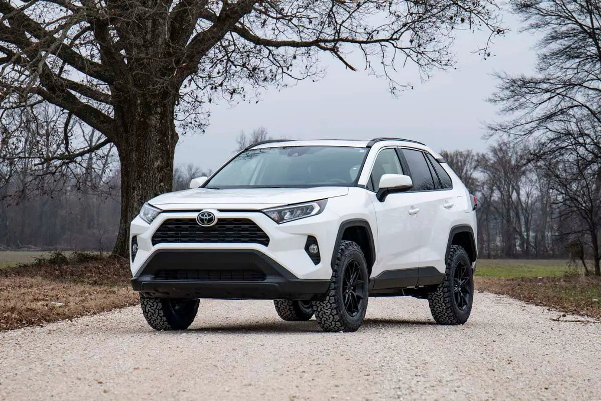Rough Country 2.5 Inch Lift Kit | N3 Struts | Toyota RAV4 2WD/4WD (2019-2025) by Rough Country