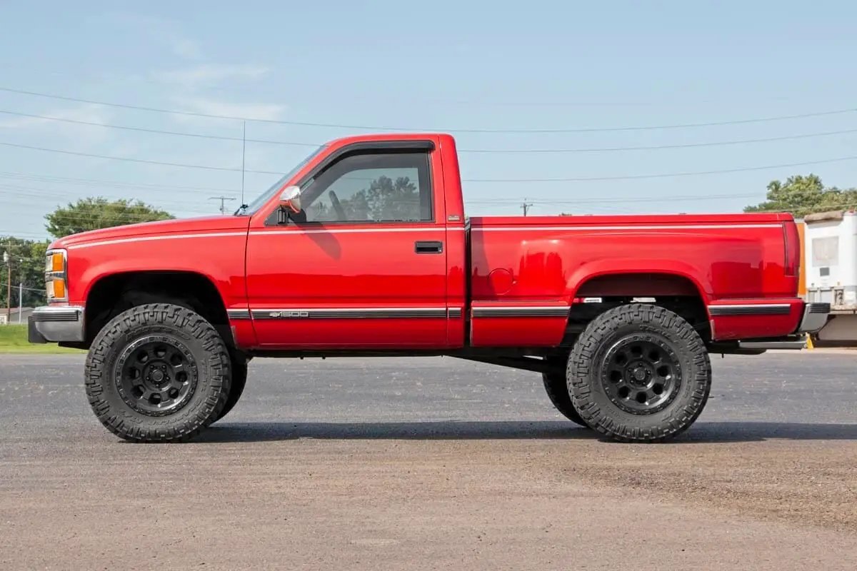 Rough Country 6 Inch Lift Kit | Chevy C1500 Truck 2WD (1988-1999) by Rough Country