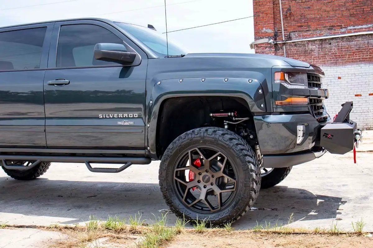 Rough Country 7 Inch Lift Kit | Bracket | Vertex/V2 Shks | Chevy/GMC 1500 (14-16) by Rough Country