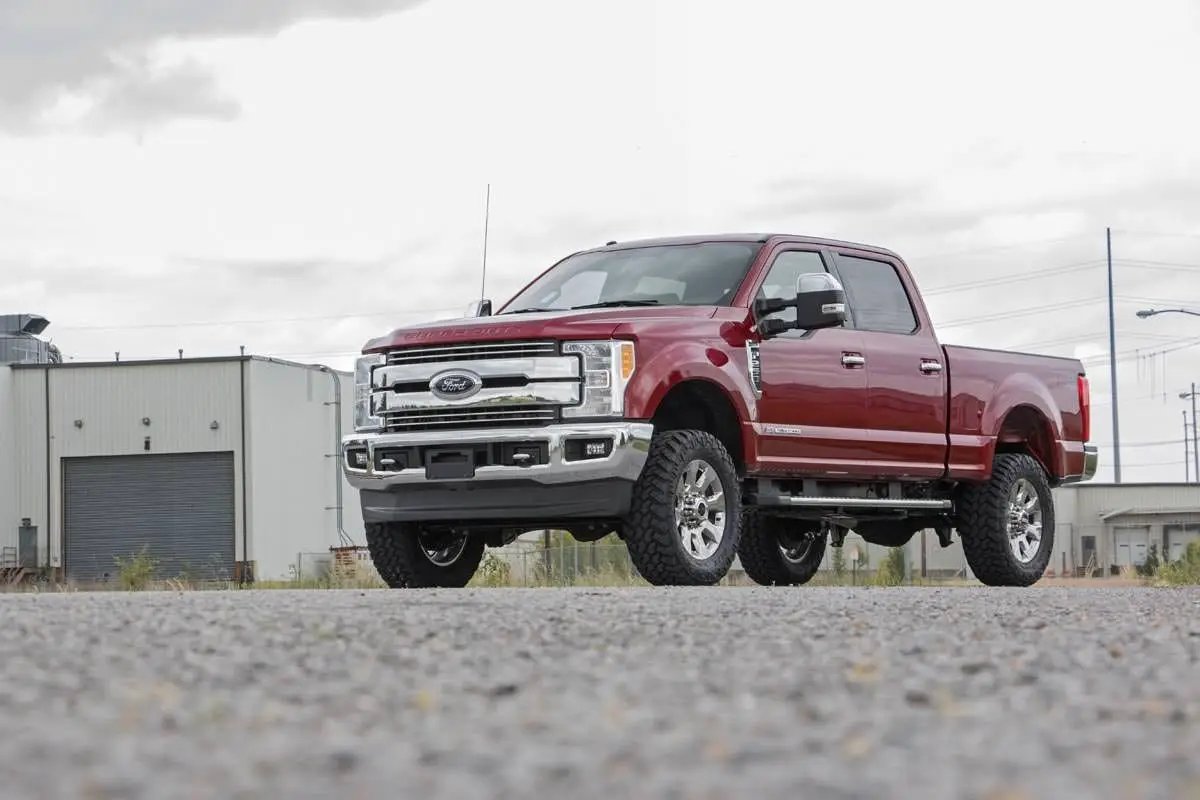 Rough Country 3 Inch Lift Kit | M1 | Front Diesel Coils | Ford F-250 Super Duty 4WD (17-22) by Rough Country