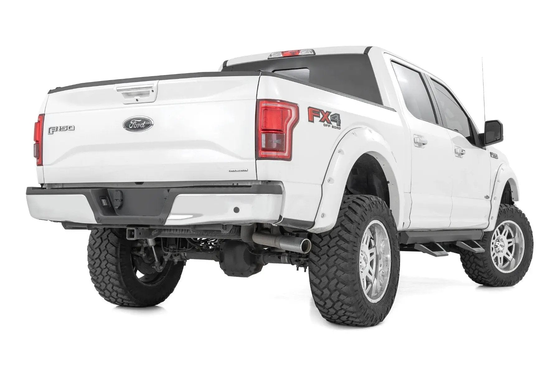 Rough Country SRX2 Adj Aluminum Step | Crew Cab | Ford F-150/Lightning/F-250/F-350/Raptor (15-25) by Rough Country