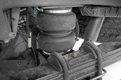 Rough Country Air Spring Kit w/compressor | Wireless Controller | Ford F-250/F-350 Super Duty (17-22) by Rough Country