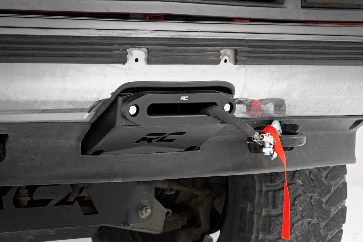 Rough Country Hidden Winch Mounting Plate | Chevy C1500/K1500 Truck & SUV 4WD (1988-1999) by Rough Country