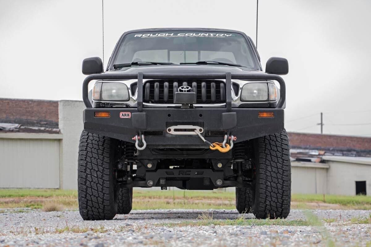 Rough Country 6 Inch Lift Kit | Toyota Tacoma 2WD/4WD (1995-2004)