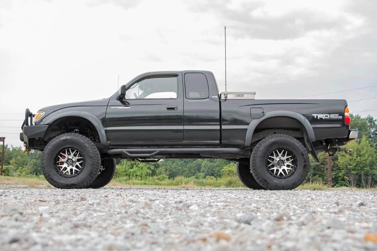 Rough Country 6 Inch Lift Kit | Toyota Tacoma 2WD/4WD (1995-2004)