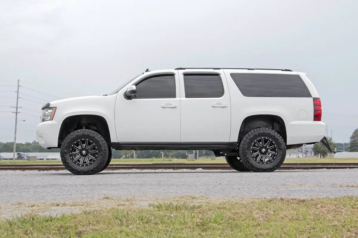 Rough Country 7 Inch Lift Kit | N3 Struts | Chevy/GMC SUV 1500 2WD/4WD (2007-2014) by Rough Country