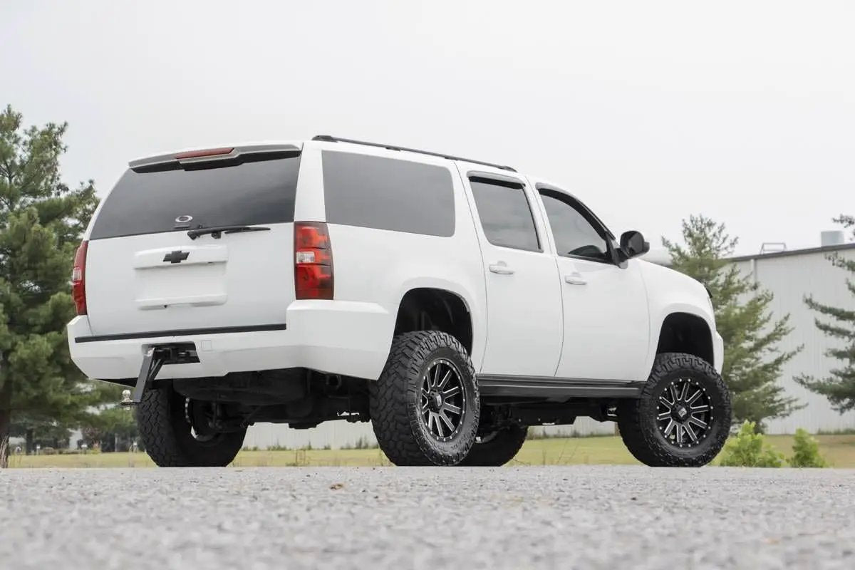 Rough Country 7 Inch Lift Kit | N3 Struts | Chevy/GMC SUV 1500 2WD/4WD (2007-2014) by Rough Country