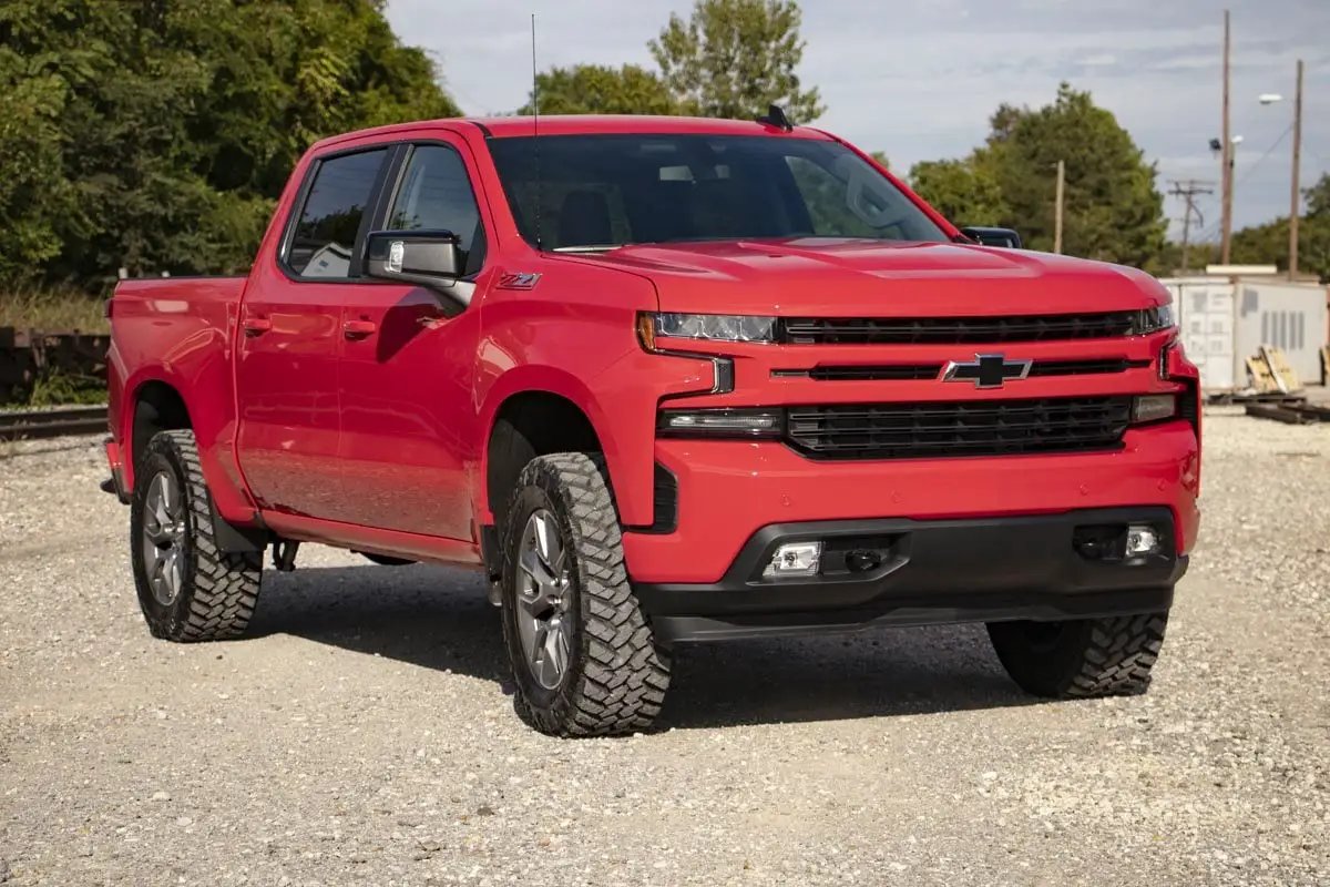 Rough Country 3.5 Inch Lift Kit | Chevy Silverado 1500 2WD/4WD (2019-2024) by Rough Country