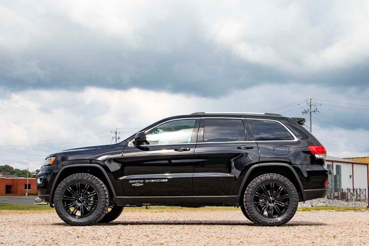 Комплект для лифта на 2,5 дюйма | Jeep Grand Cherokee WK2 2WD/4WD (2011-2022)