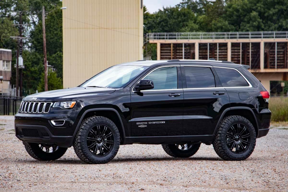 Комплект для лифта на 2,5 дюйма | Jeep Grand Cherokee WK2 2WD/4WD (2011-2022)