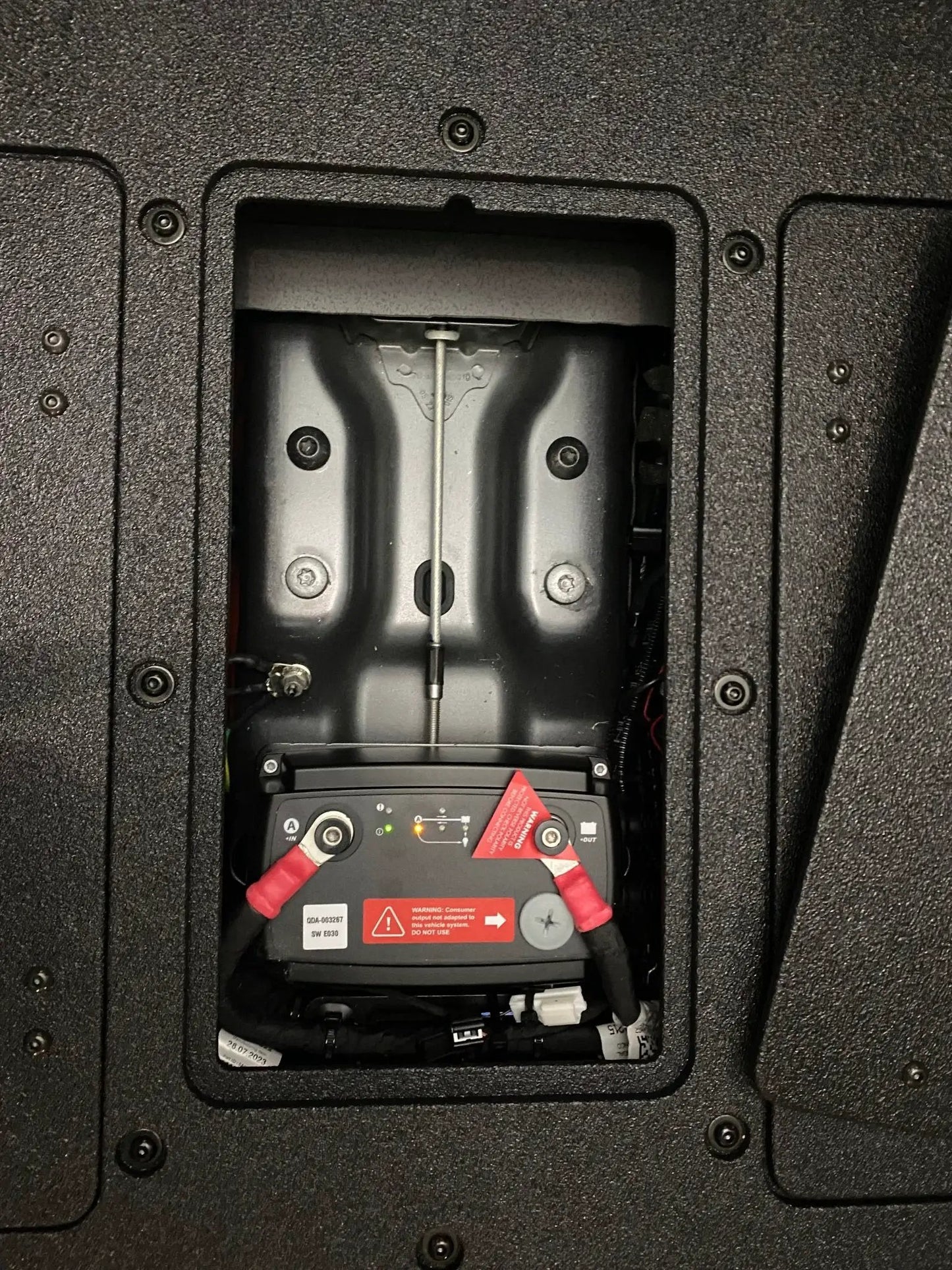 Ineos - Grenadier - 2024-Present - 1st Gen - Explore Series - Second Row Seat Delete Plate System by Goose Gear