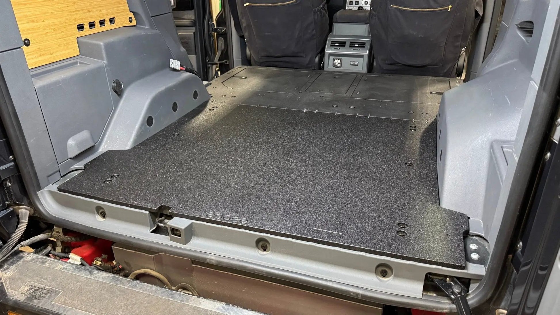 Ineos - Grenadier - 2024-Present - 1st Gen - Venture Series - RCI Rear Plate System by Goose Gear