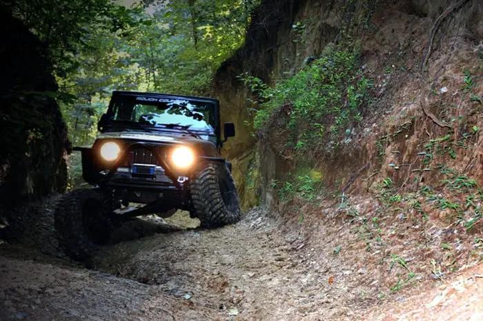 Rough Country 4 Inch Lift Kit | X-Series | Jeep Wrangler TJ (97-06)/Wrangler Unlimited (04-06) by Rough Country