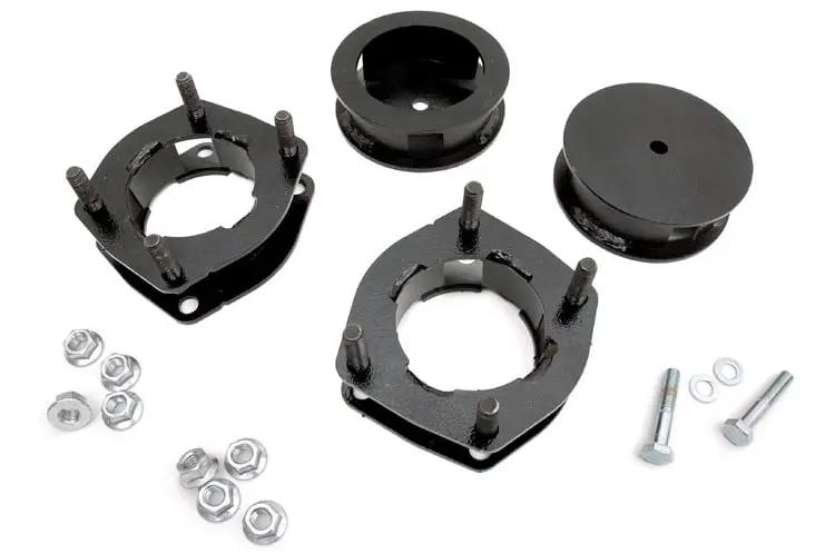 Rough Country 2 Inch Lift Kit | Jeep Grand Cherokee WK 2WD/4WD (2005-2010) by Rough Country